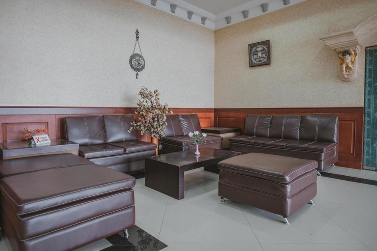 Reddoorz Premium @ Jalan Pal 10 Jambi Otel Dış mekan fotoğraf