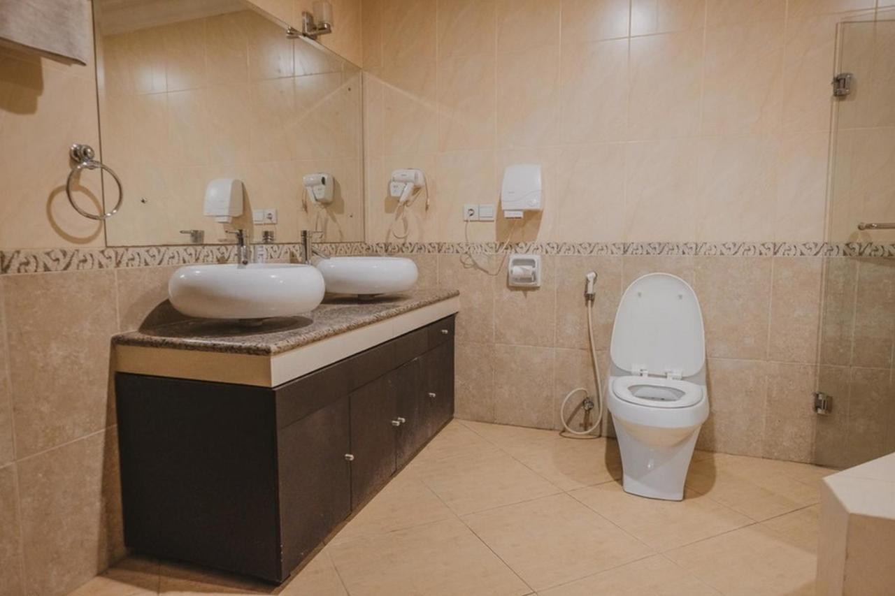 Reddoorz Premium @ Jalan Pal 10 Jambi Otel Dış mekan fotoğraf