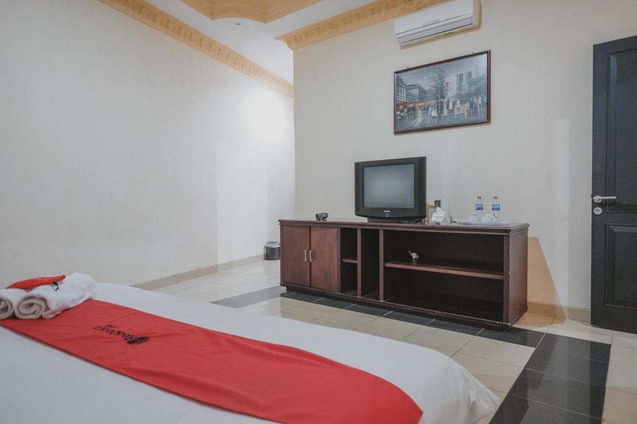 Reddoorz Premium @ Jalan Pal 10 Jambi Otel Dış mekan fotoğraf