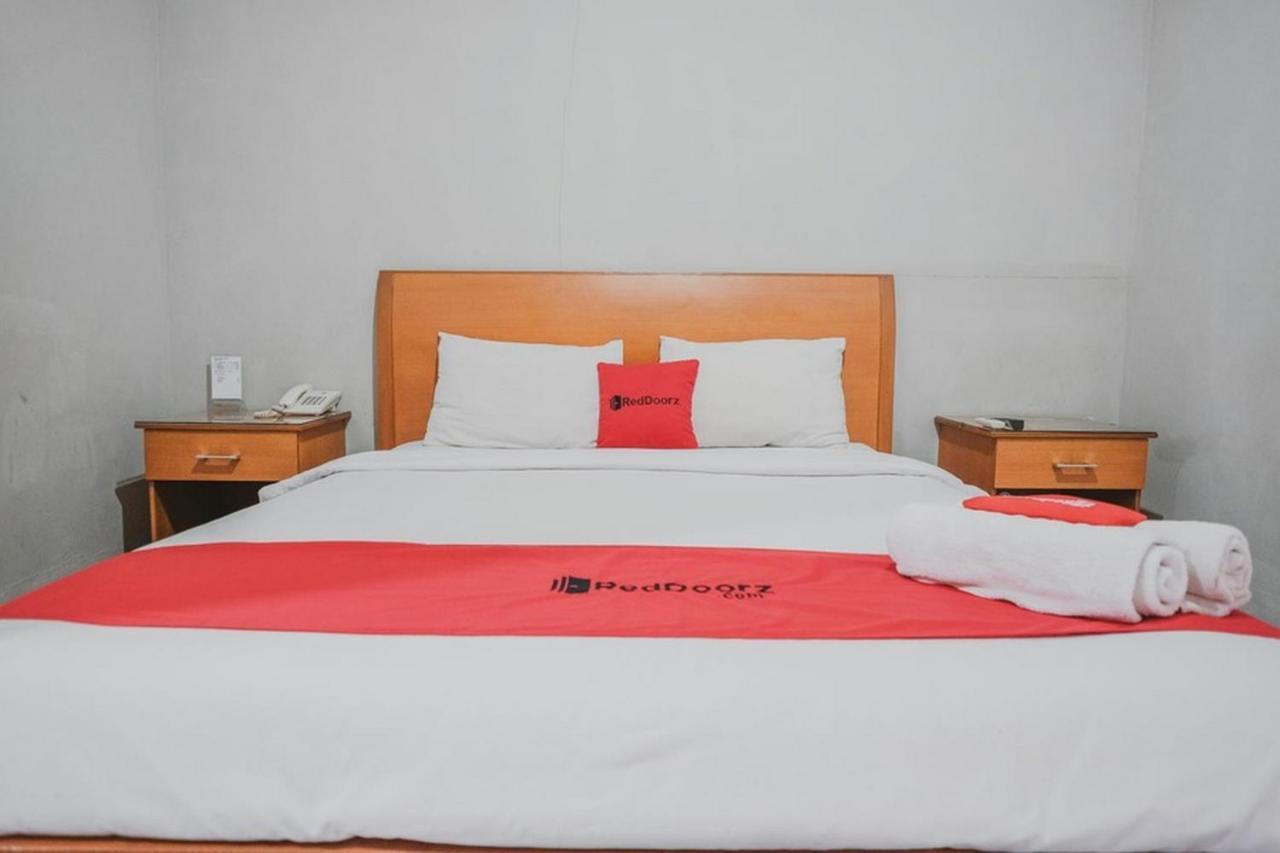 Reddoorz Premium @ Jalan Pal 10 Jambi Otel Dış mekan fotoğraf